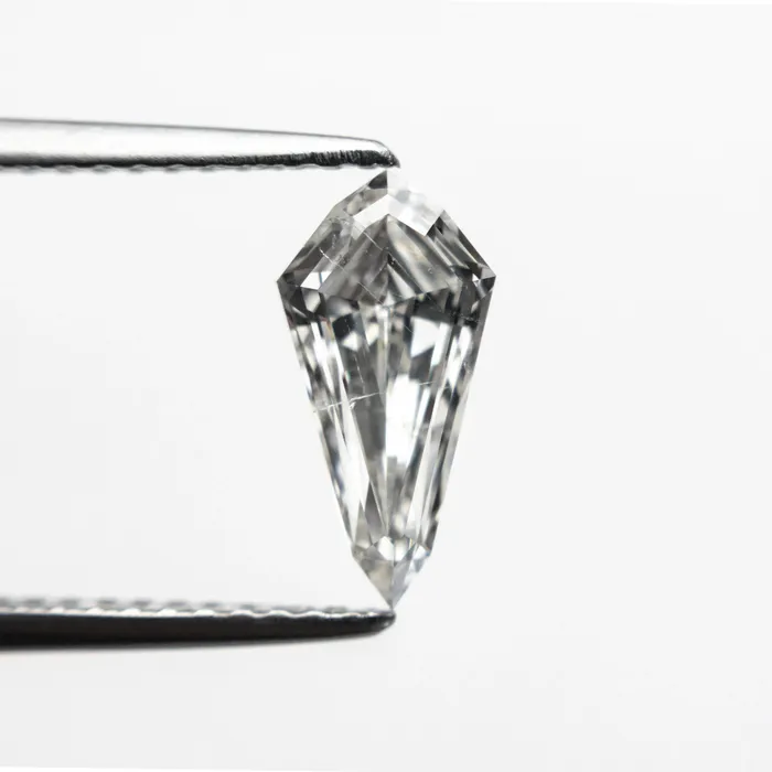 102ct 1037x512x326mm SI2 G Kite Step Cut 2169002 Misfit Diamonds Rings
