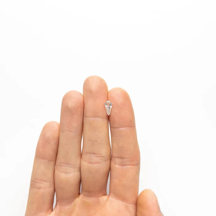 102ct 1037x512x326mm SI2 G Kite Step Cut 2169002 Misfit Diamonds Rings