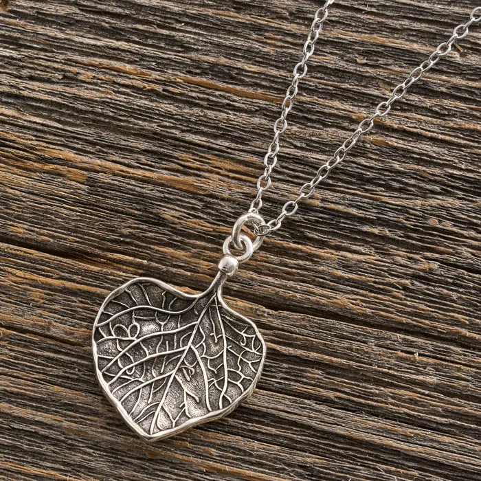 Chadds Ford Jewelry Vintage Heart Leaf Necklace Necklaces