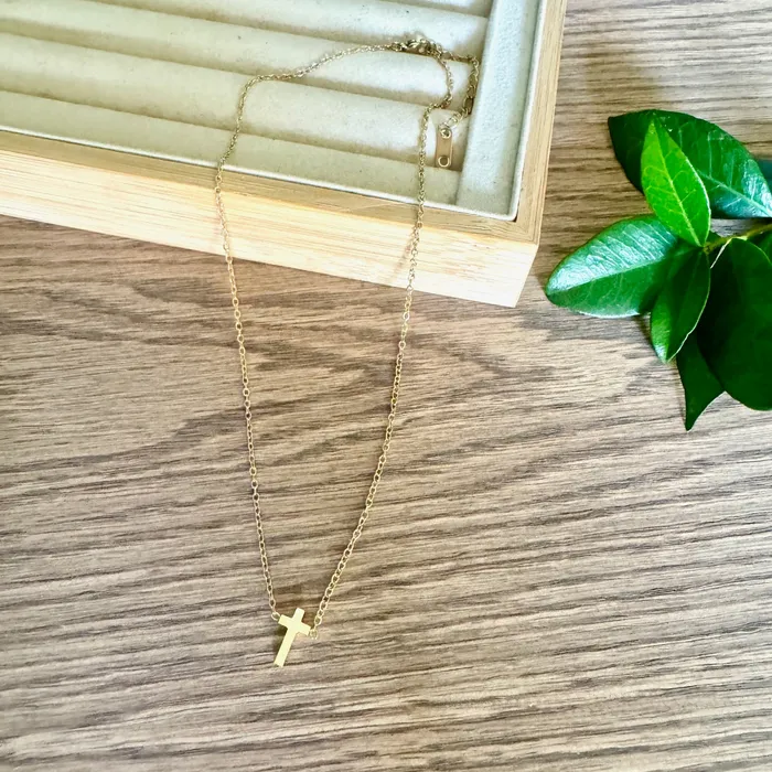 Cross Pendant Necklace iszi ONLINE Necklaces
