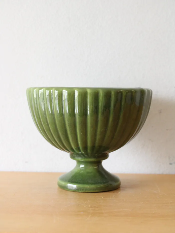 Earrings Jubilee Thrift Haeger Ribbed Green Ceramic Pedestal Bowl