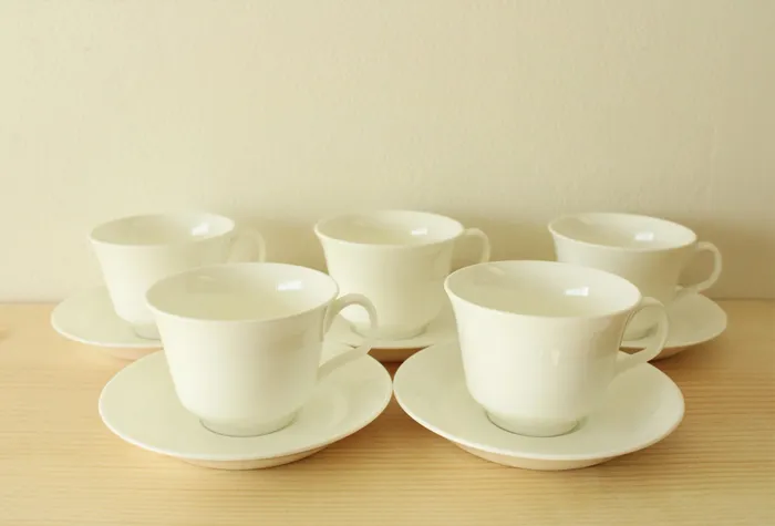 Jubilee Thrift Minton White Monarch Bone China Made In England Demitasse Tea Cups Set 5 Earrings Jubilee Thrift Minton White Monarch Bone China Made In England Demitasse Tea Cups Set 5 Earrings