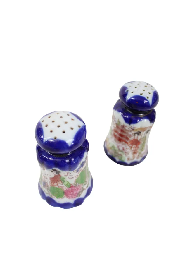 Jubilee Thrift Rings Cobalt Blue Vintage Geisha Painted Salt Pepper Shakers