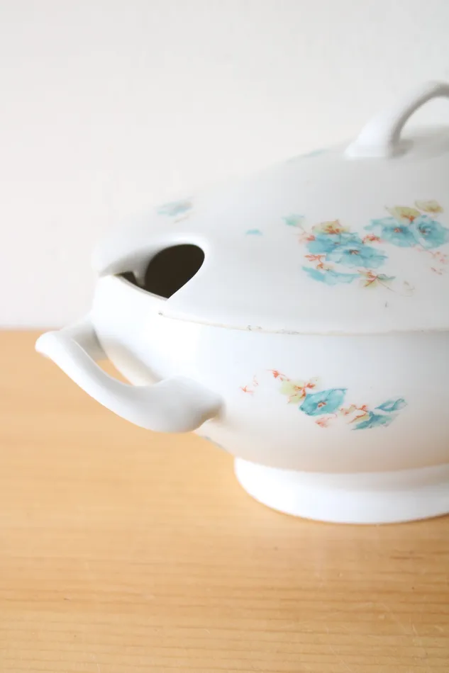 Jubilee Thrift Rings Victoria Austria Blue Floral White Serving Dish Lid