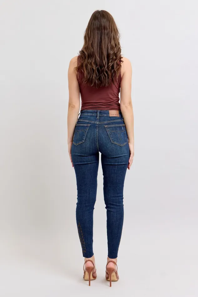 JUDY BLUE Rings JUDY BLUE MID RISE WESTERN EMBROIDERY DETAIL SKINNY JEAN DARK STONE JUDY BLUE Rings JUDY BLUE MID RISE WESTERN EMBROIDERY DETAIL SKINNY JEAN DARK STONE