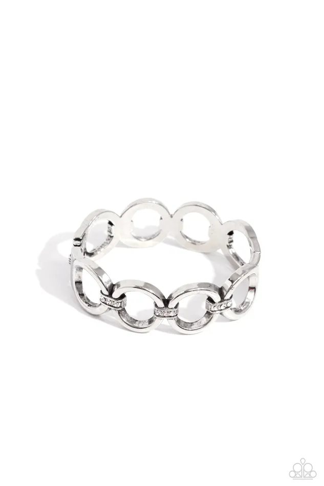Paparazzi Accessories Rings Chic Collection White