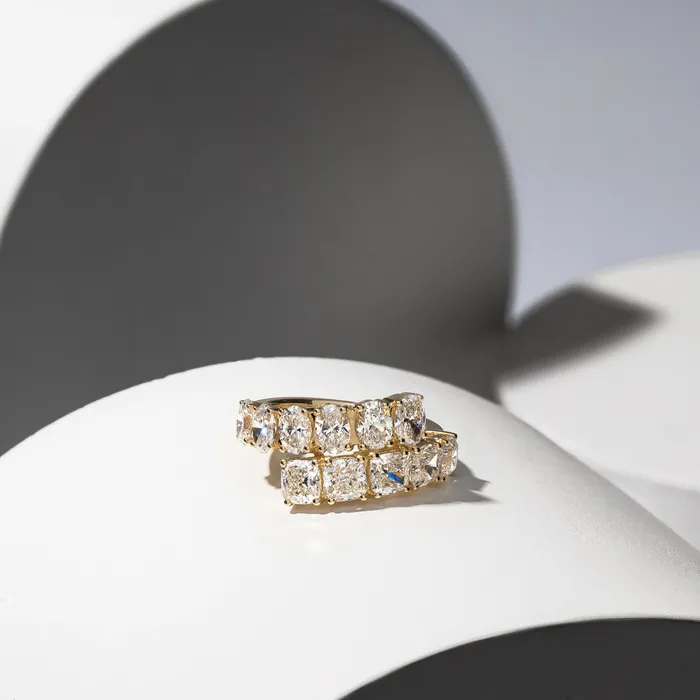 Rings RACHEL LYNN CHICAGO 18 Karat Yellow Gold Oval and Cushion Diamond Bypass Ring