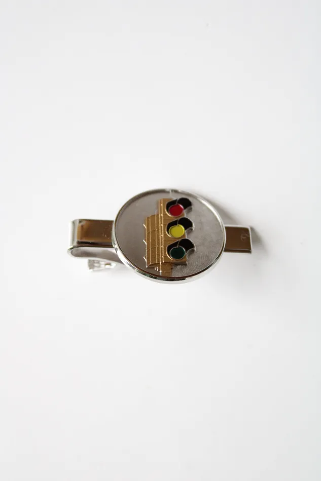 Robbins Co Robbins Co Attleboro Traffic Light Silver Tie Clip Necklaces