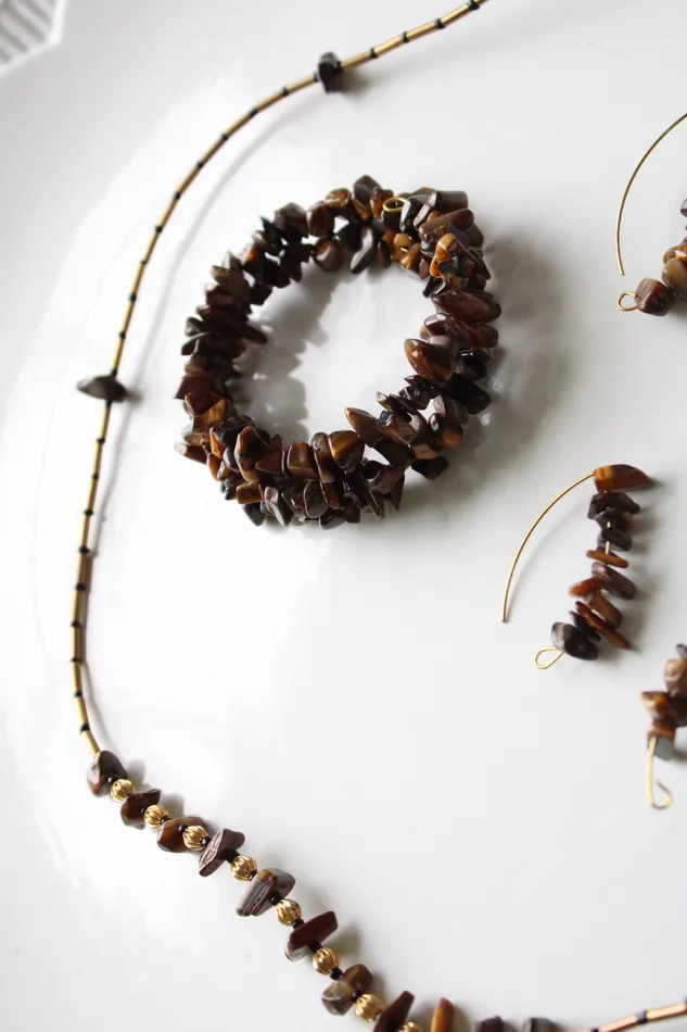 Tiger Eye Brown Puka Shell Necklace Bracelet Earring Set Jubilee Thrift Bracelets