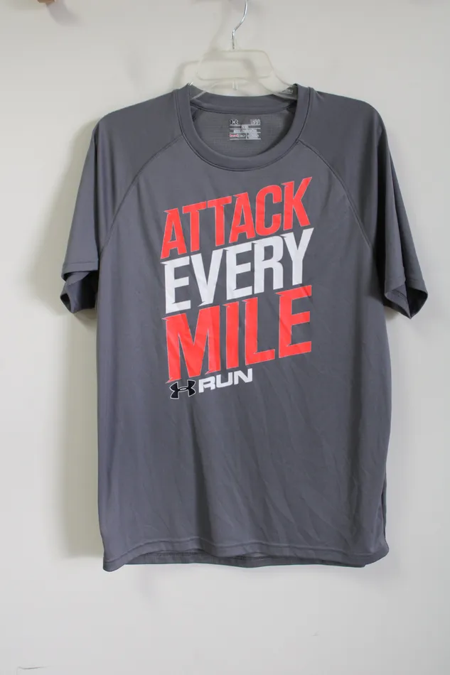 Under Armour Earrings Under Armour Fitted HeatGear Attack Every Mile Shirt L Under Armour Earrings Under Armour Fitted HeatGear Attack Every Mile Shirt L