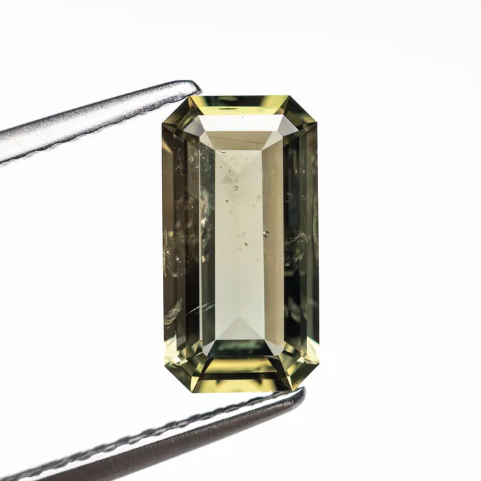 YellowGreen Step Cut Sapphire 176ct Cut Corner Rectangle Misfit Gems Rings