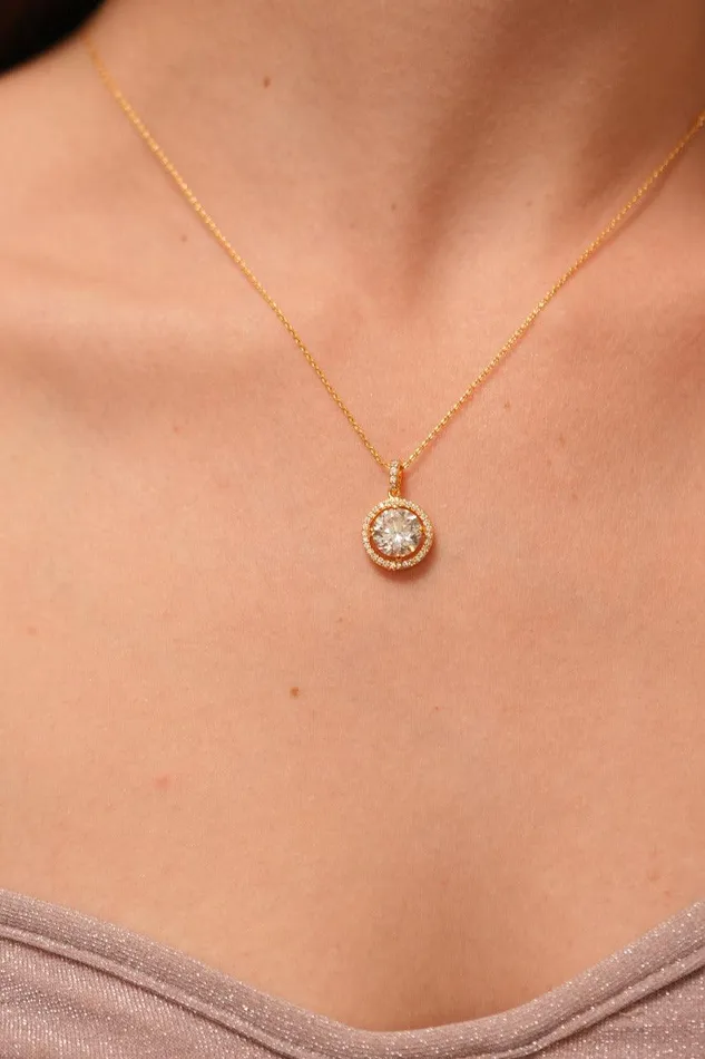 Attrangi 3 Carat Round Diamond Solitaire Chain with 2 Carat Earrings Earrings Attrangi 3 Carat Round Diamond Solitaire Chain with 2 Carat Earrings Earrings