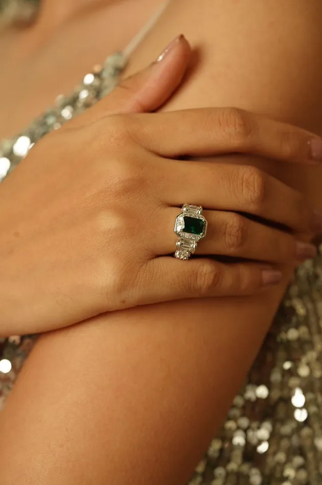 Attrangi Rings Coloured Stone Blob Attractive Ring