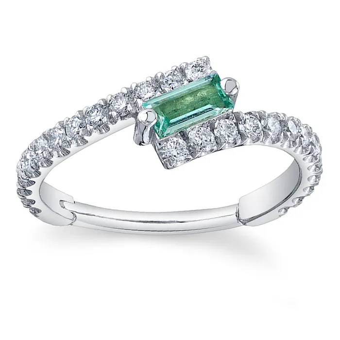 Body Vision BVLA Rings Finesse Baguette Hinge Ring in Gold with Mint Beryl Diamonds Body Vision BVLA Rings Finesse Baguette Hinge Ring in Gold with Mint Beryl Diamonds