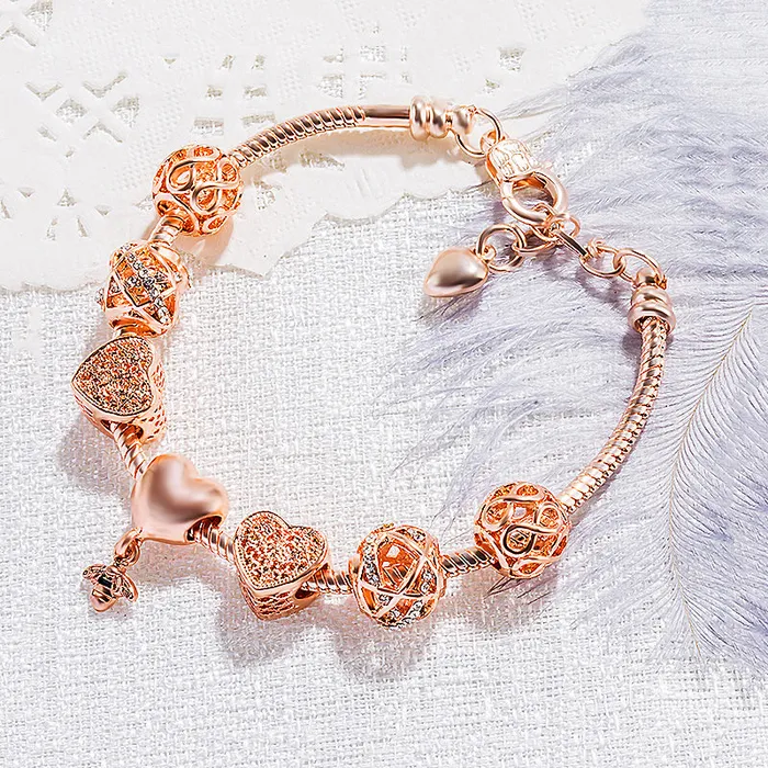 Bracelets Luxe Collection Luxe6080 Heart Bee Charm Bracelet Bracelets Luxe Collection Luxe6080 Heart Bee Charm Bracelet