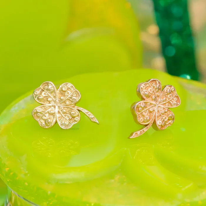 Earrings Anatometal threadless Shamrock End in Gold