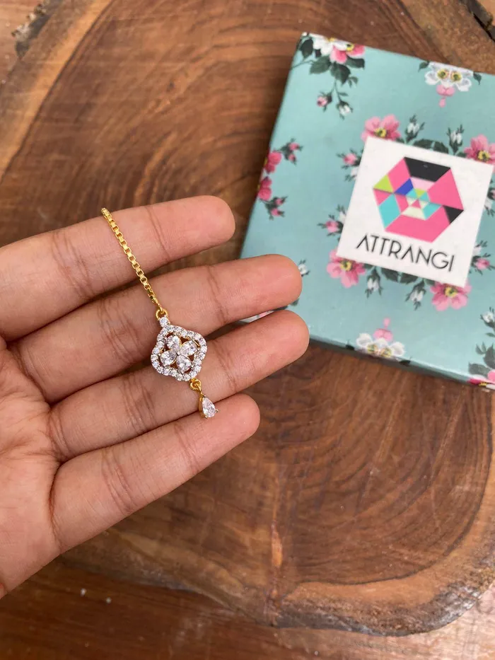 Earrings Attrangi Choti Si Diamond Maangtika Earrings Attrangi Choti Si Diamond Maangtika