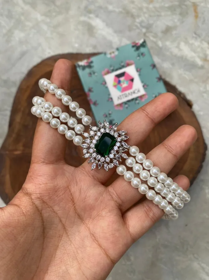 Earrings Attrangi Hitashi Pearl Diamond Choker Earrings Attrangi Hitashi Pearl Diamond Choker