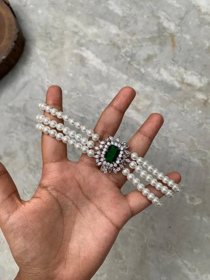 Earrings Attrangi Hitashi Pearl Diamond Choker Earrings Attrangi Hitashi Pearl Diamond Choker
