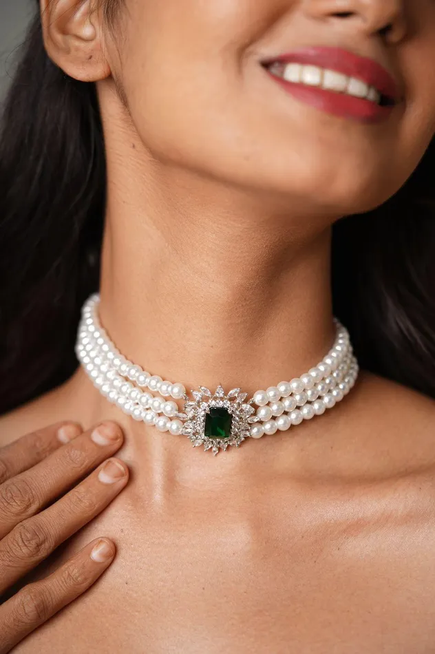 Earrings Attrangi Hitashi Pearl Diamond Choker Earrings Attrangi Hitashi Pearl Diamond Choker
