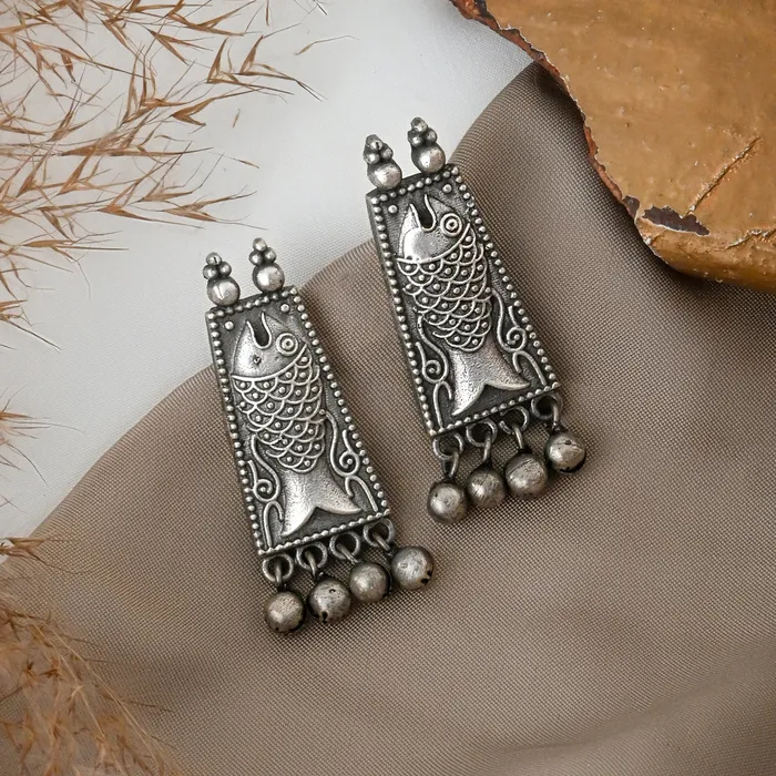 Earrings Teejh Teejh Chahnaa Silver Fish Oxidised Earring