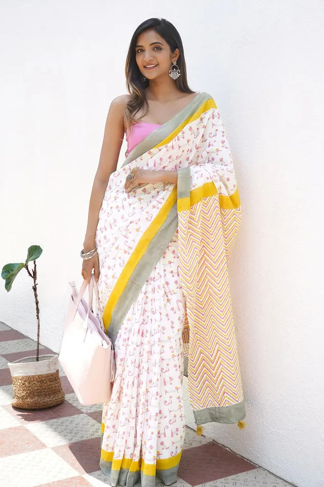Earrings Teejh Teejh Ganga Mulmul Cotton Saree