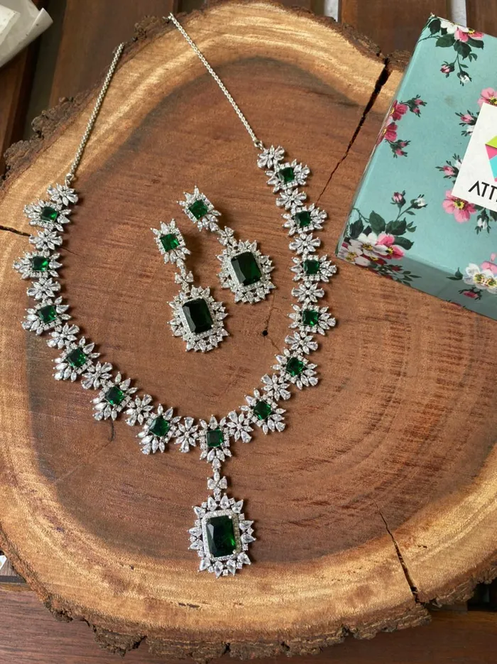 Elizabeth Diamond Set attrangi1 Earrings