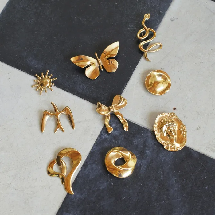 Ellie Vail Rings Belle Bow Brooch