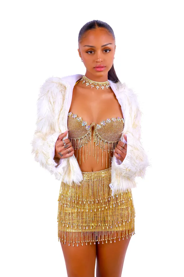 FULL OUTFIT Gold Snow Diva 4 pcs THE LUMI SHOP PreStyled Sets