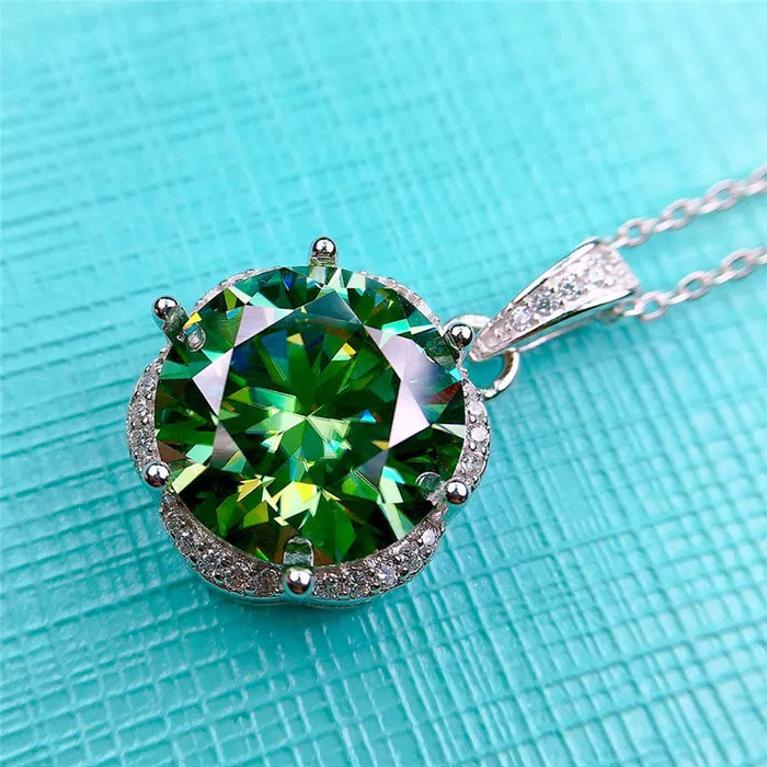 Leyloon Jewelry Necklaces 6 Carat Bluish Green Round Cut 6 Prong Subtle Halo Certified VVS Moissanite Necklace