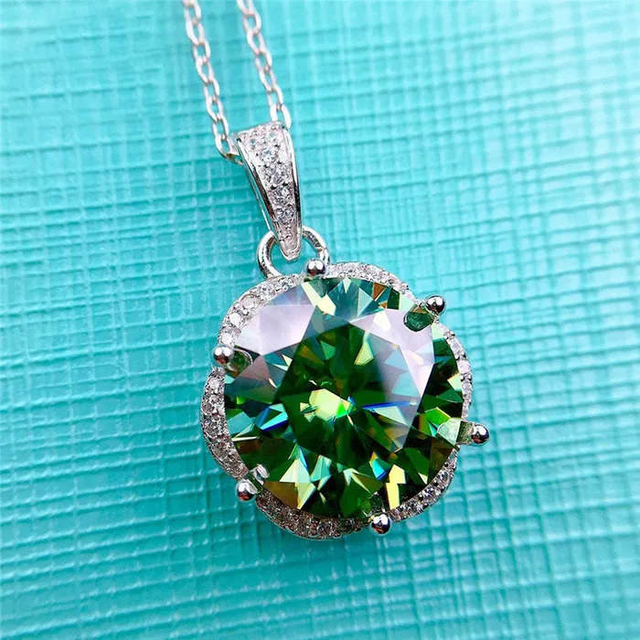 Leyloon Jewelry Necklaces 6 Carat Bluish Green Round Cut 6 Prong Subtle Halo Certified VVS Moissanite Necklace