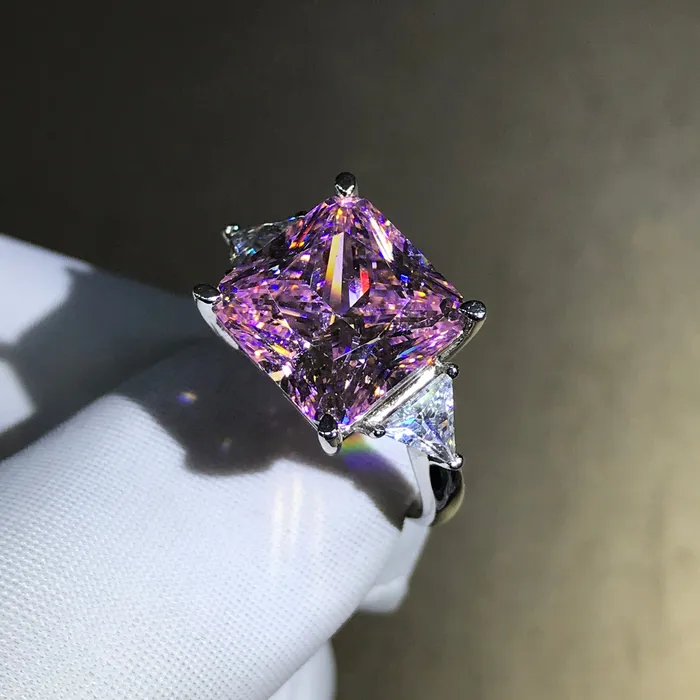 Leyloon Jewelry Rings 6 Carat Radiant Cut Moissanite Pink VVS 4 Claw Three Stone Leyloon Jewelry Rings 6 Carat Radiant Cut Moissanite Pink VVS 4 Claw Three Stone
