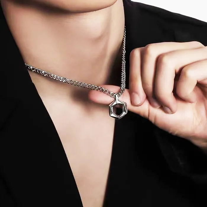 Men Designer MN1022 Earrings