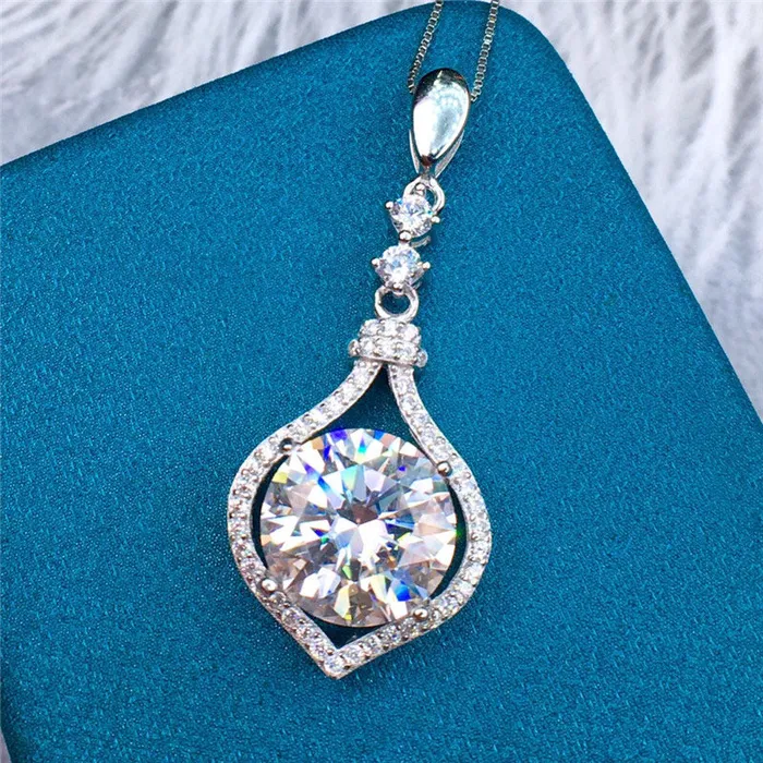 Necklaces Leyloon Jewelry 5 Carat D Color Round Cut Floating Tear Halo Pendant VVS Moissanite Necklace Necklaces Leyloon Jewelry 5 Carat D Color Round Cut Floating Tear Halo Pendant VVS Moissanite Necklace