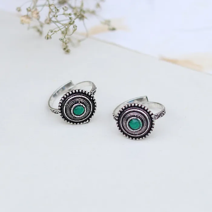 Rings Teejh Teejh Shaanvi Green Stone Silver Oxidised Toe Rings