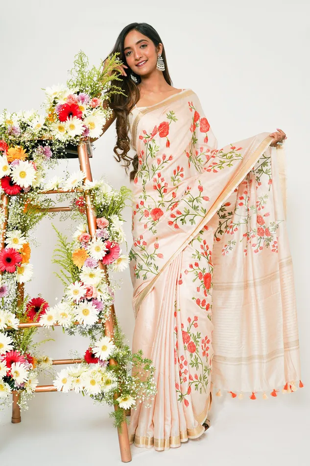 Teejh Gulrang Cream and Pink Silk Linen Saree with Blouse Piece Teejh Necklaces Teejh Gulrang Cream and Pink Silk Linen Saree with Blouse Piece Teejh Necklaces