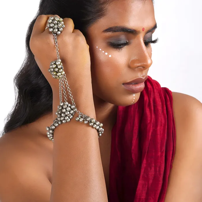 Teejh Jigyasa Silver Oxidised Ghungroo Hathphool Teejh Rings
