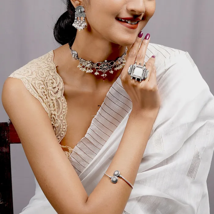 Teejh Kanishka White Silver Oxidized Jewelry Gift Set Teejh Rings