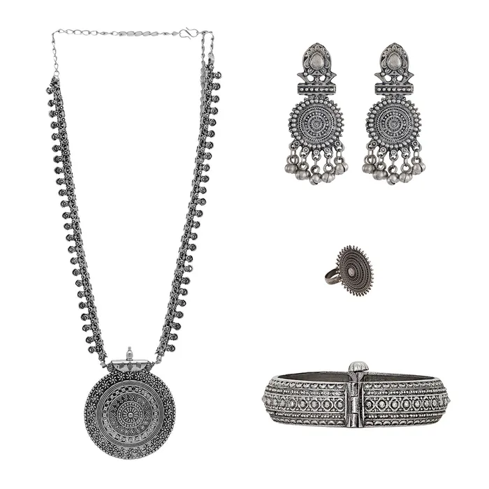 Teejh Pandya Oxidised Silver Jewellery Gift Set Teejh Rings