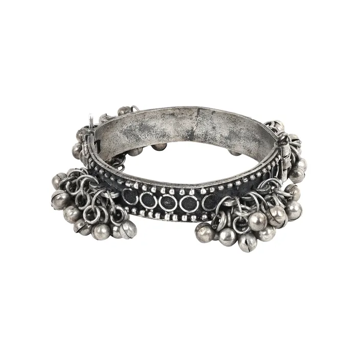 Teejh Rings Teejh Alankrita Silver Oxidised Jewelry Gift Set Teejh Rings Teejh Alankrita Silver Oxidised Jewelry Gift Set