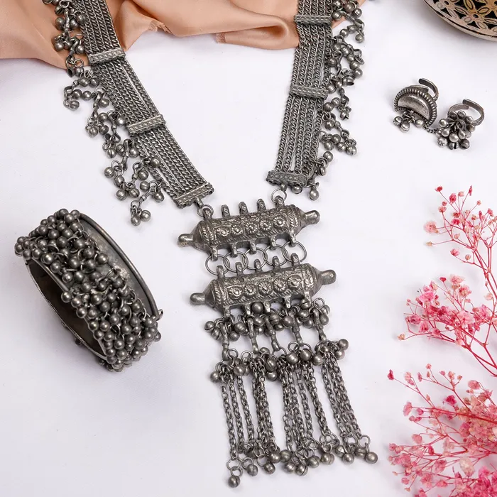 Teejh Rings Teejh Latika Silver Oxidised Jewelry Gift Set