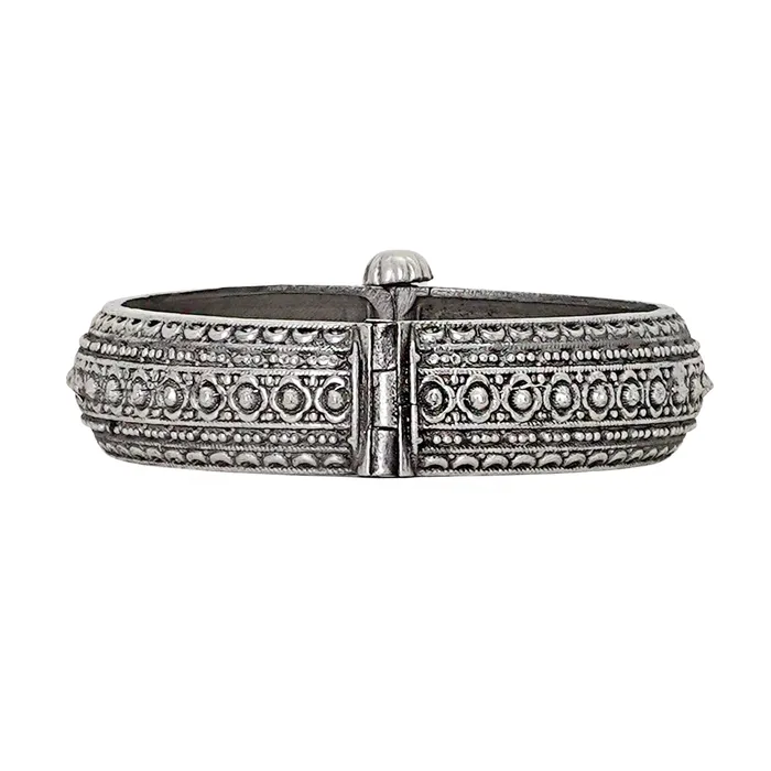 Teejh Rings Teejh Shamita Silver Oxidised Jewelry Gift Set