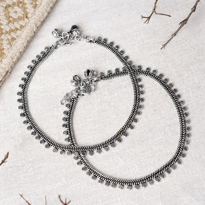Teejh Rings Teejh Spoorthi Silver Oxidised Ghungroo Anklet
