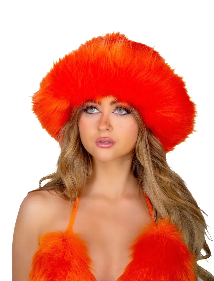 THE LUMI SHOP Fanta Fuzzy Hat Earrings