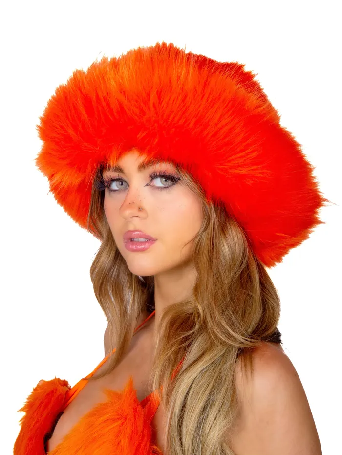 THE LUMI SHOP Fanta Fuzzy Hat Earrings
