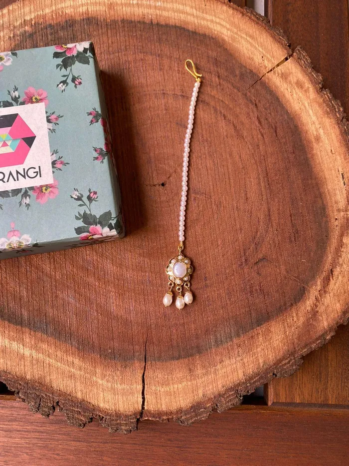 Ubeida Tikdi Maangtika Attrangi Earrings Ubeida Tikdi Maangtika Attrangi Earrings