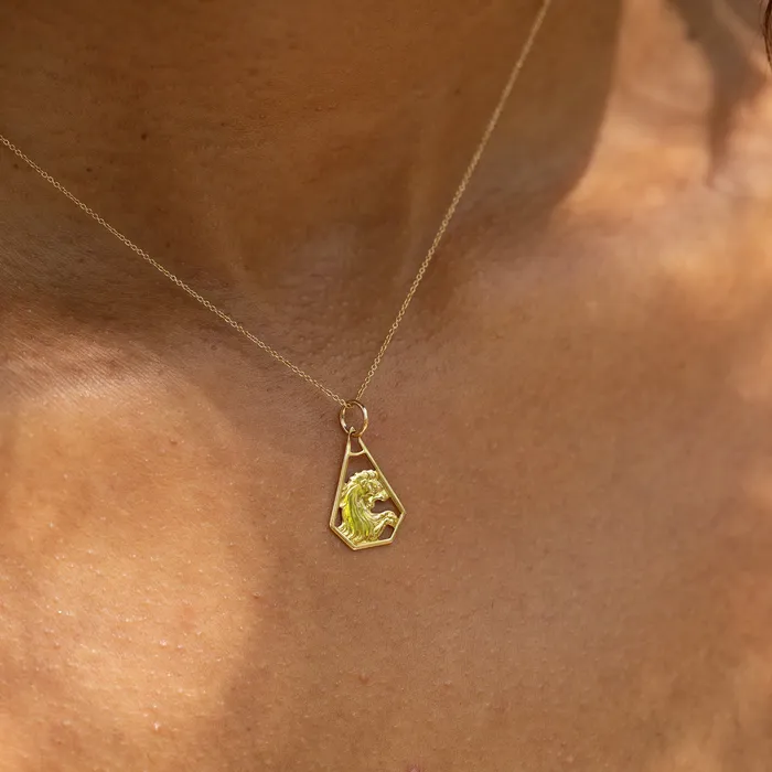 Vintage Leo 18k Gold Zodiac Charm PreStyled Sets