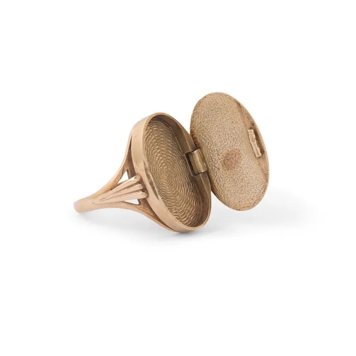 Vintage Oval 12K Gold Engraved Locket Ring Rings