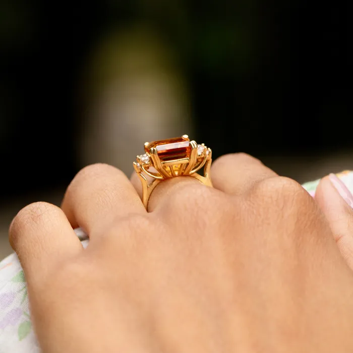 Vintage Rings Citrine Diamond and 18K Gold Cocktail Ring