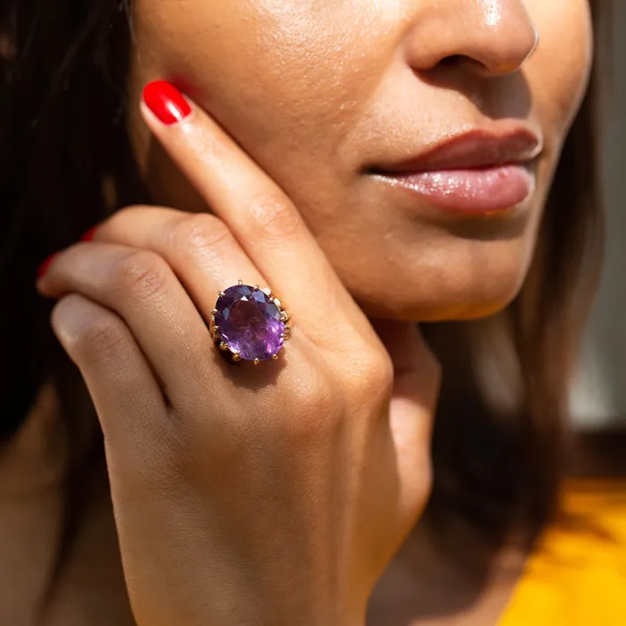 Vintage Rings Large Oval Amethyst and 14k Gold Cocktail Ring